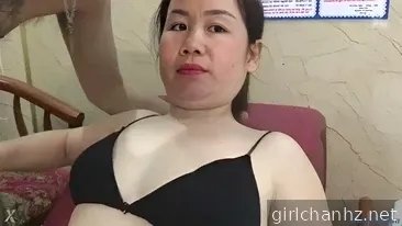 Hermana, por favor chúpame la polla.