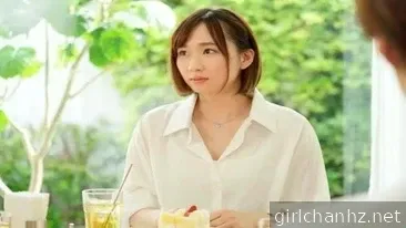 Pekerja pejabat itu memulakan kerjaya dalam JAV buat kali pertama