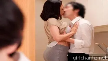 มาเยี่ยมเพื่อนรักและเย็ดแม่ของคุณ